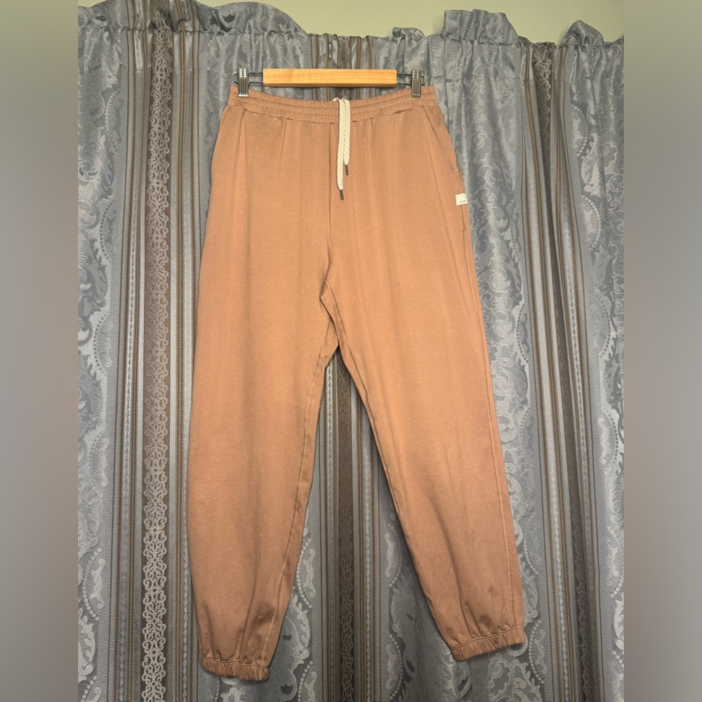 Vuori Boyfriend Joggers Goldenrod Heather - Picture 3 of 6